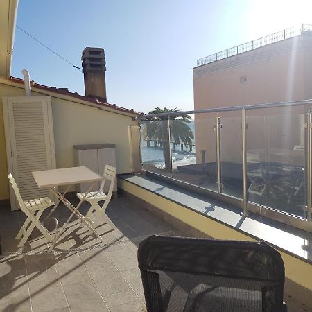 Casaviva - Casa Vacanze A Ceriale Con Terrazza Zewnętrze zdjęcie
