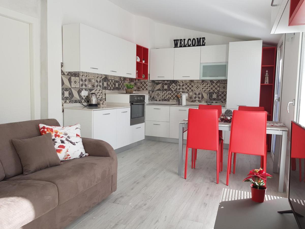 Casaviva - Casa Vacanze A Ceriale Con Terrazza Zewnętrze zdjęcie